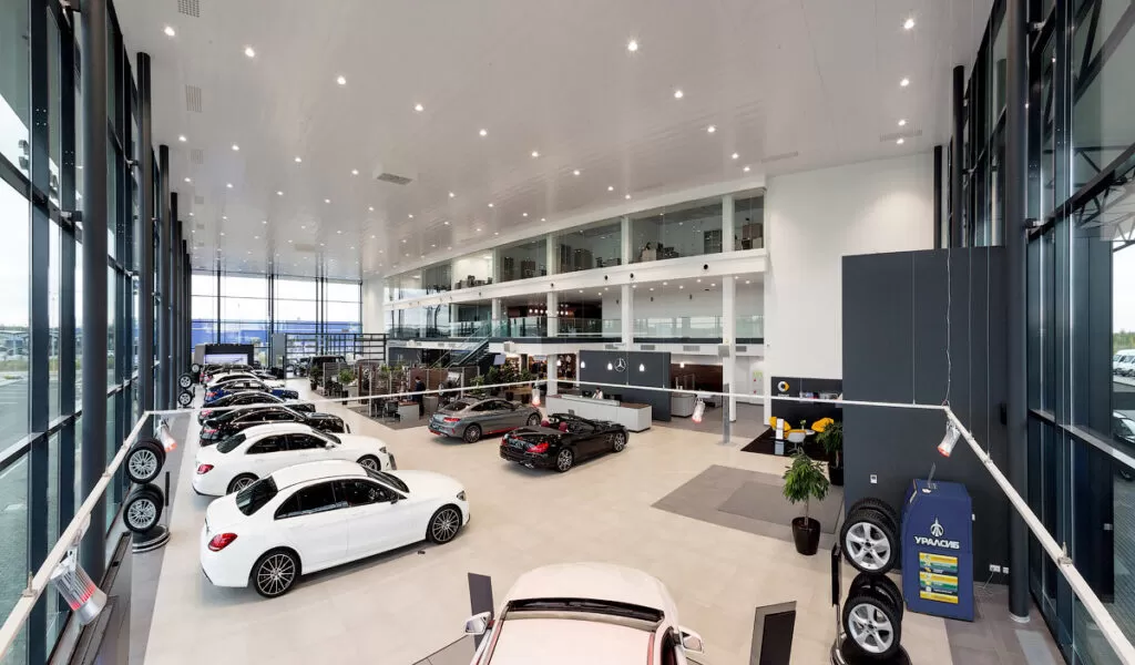 Автосалон Mercedes-Benz (Уфа)